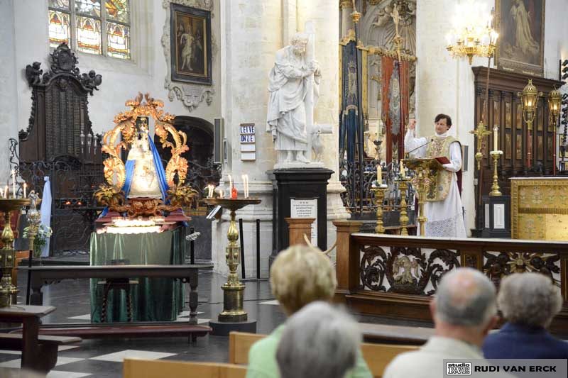 Mariahemelvaart2014 St.-Andrieskerk